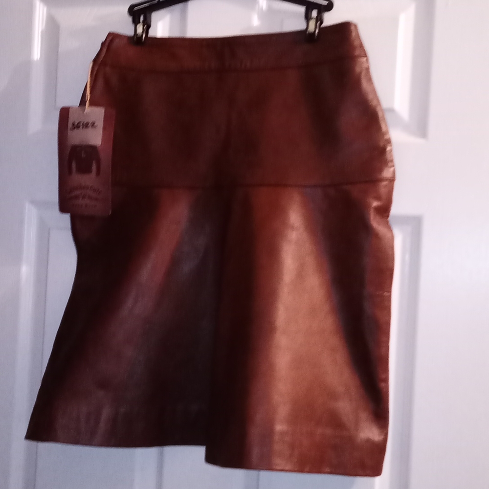 HIGH WASTED LEATHER SKIRT